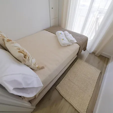 Casinha Da Rosa Holiday home *